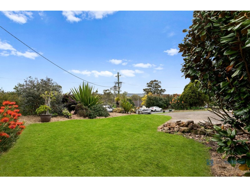 8 Struan Street, Tahmoor NSW 2573