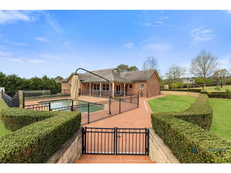 15 Equestrian Drive, Picton NSW 2571