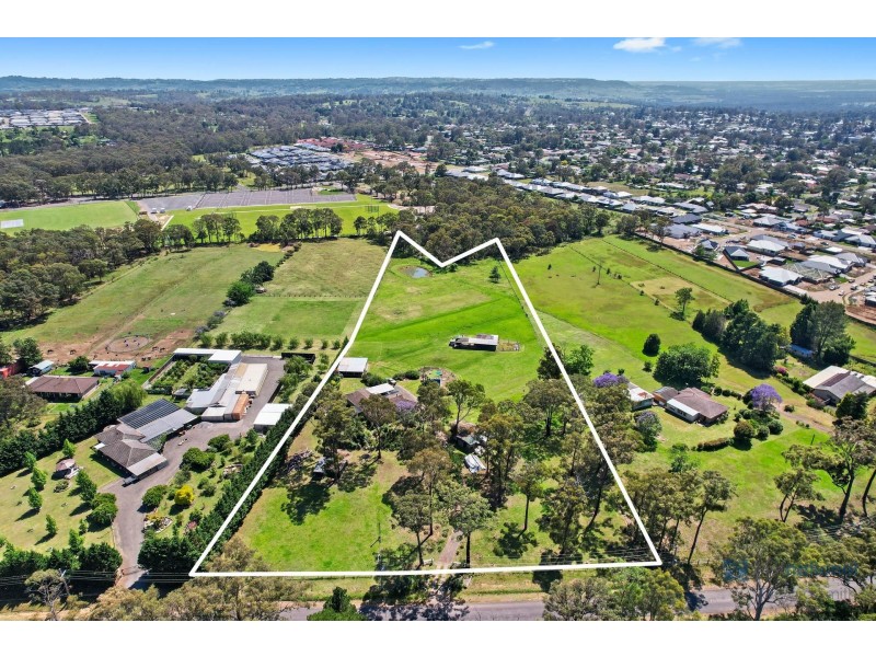 95 Bronzewing Street, Tahmoor NSW 2573