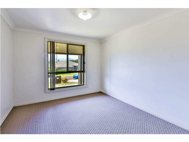 2 Thompson Place, Tahmoor NSW 2573