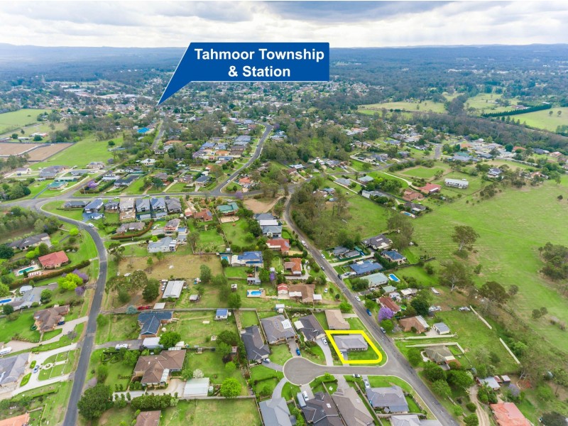2 Thompson Place, Tahmoor NSW 2573