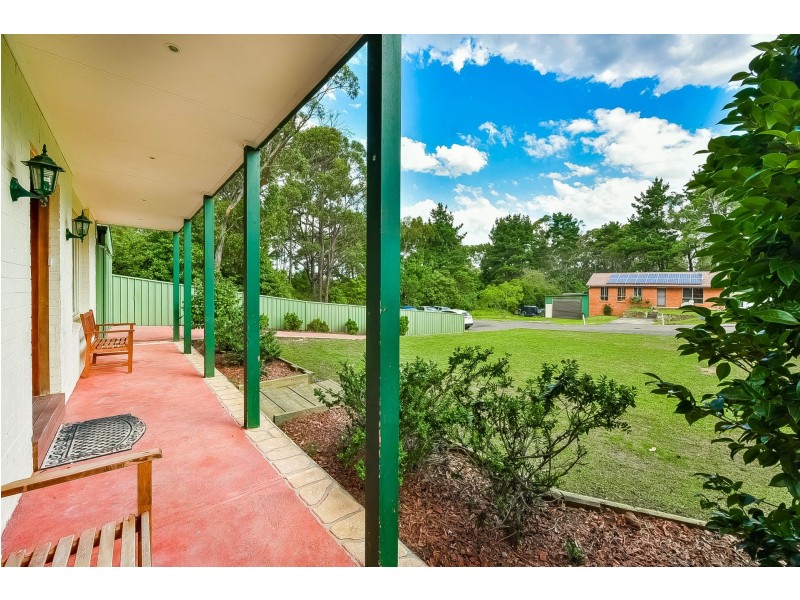 2 Laura Street, Hill Top NSW 2575