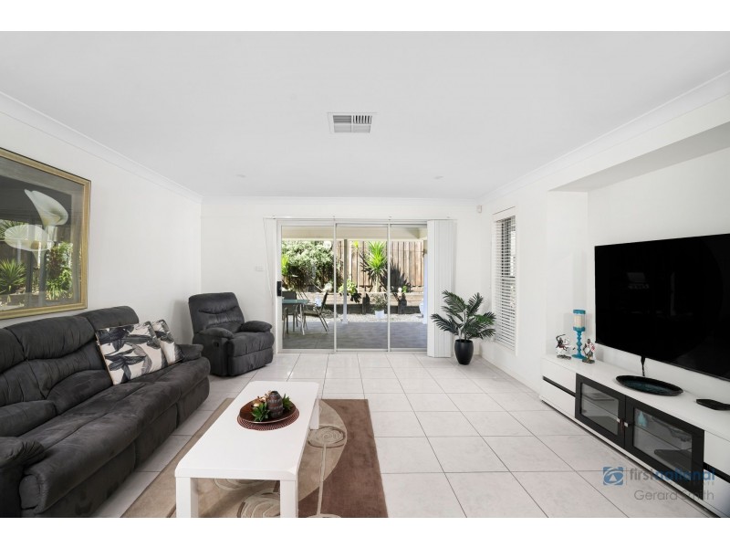 6 Emmaline Avenue, The Oaks NSW 2570