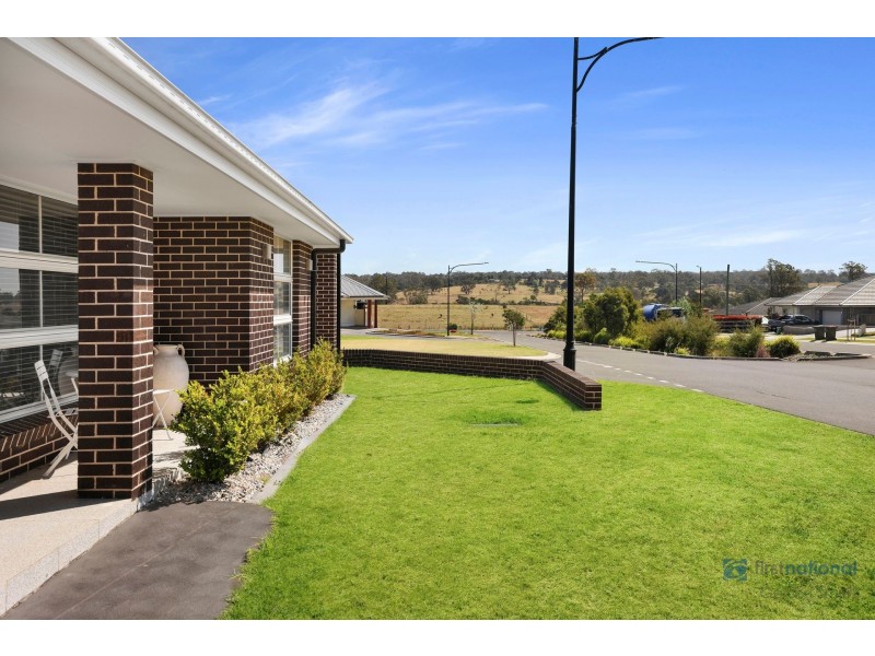6 Emmaline Avenue, The Oaks NSW 2570