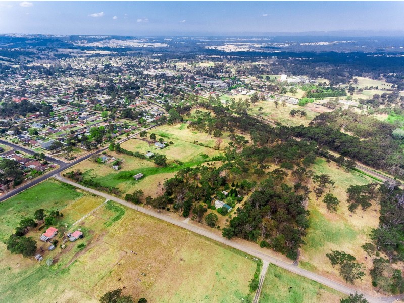 25 Byron Road, Tahmoor NSW 2573