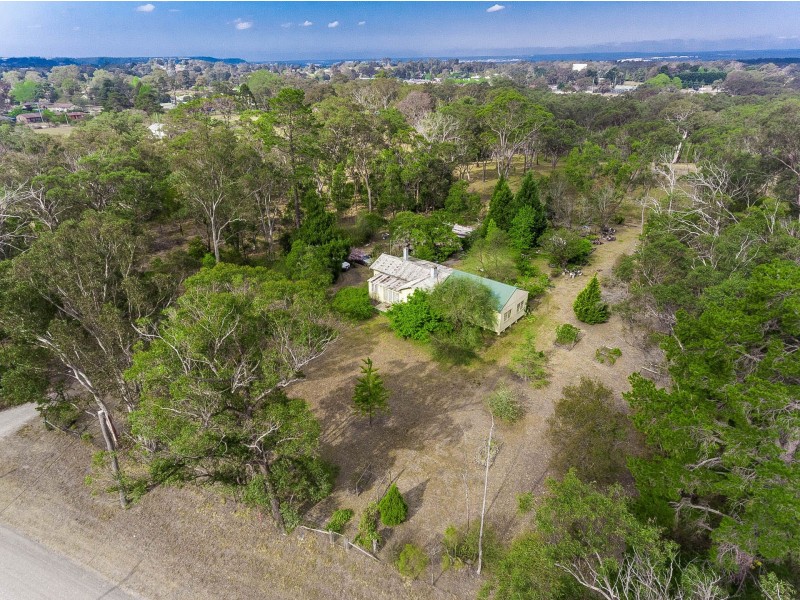 25 Byron Road, Tahmoor NSW 2573