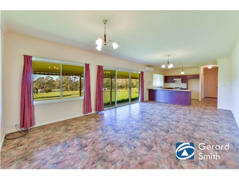 85 Myrtle Creek Avenue, Tahmoor NSW 2573