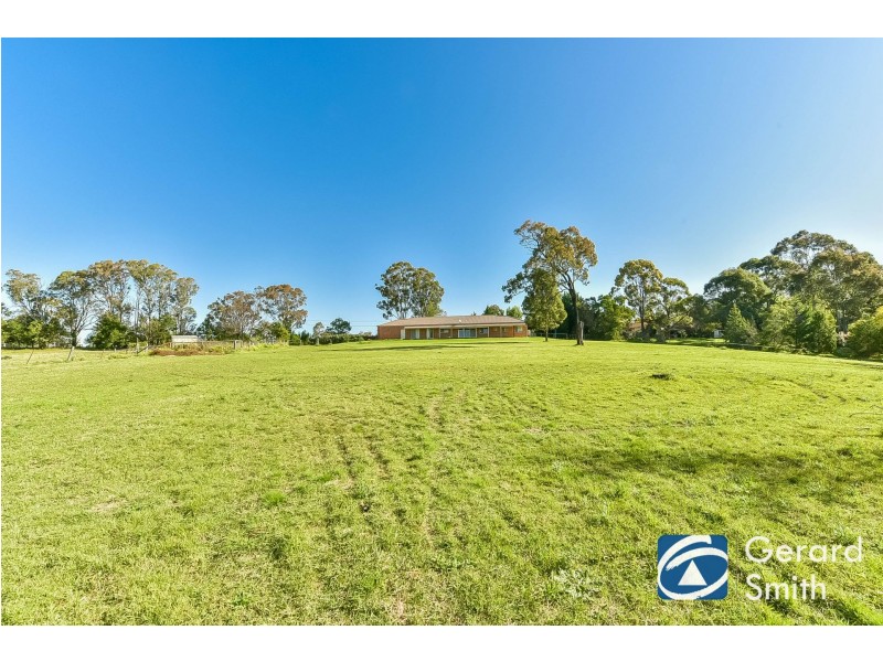 85 Myrtle Creek Avenue, Tahmoor NSW 2573