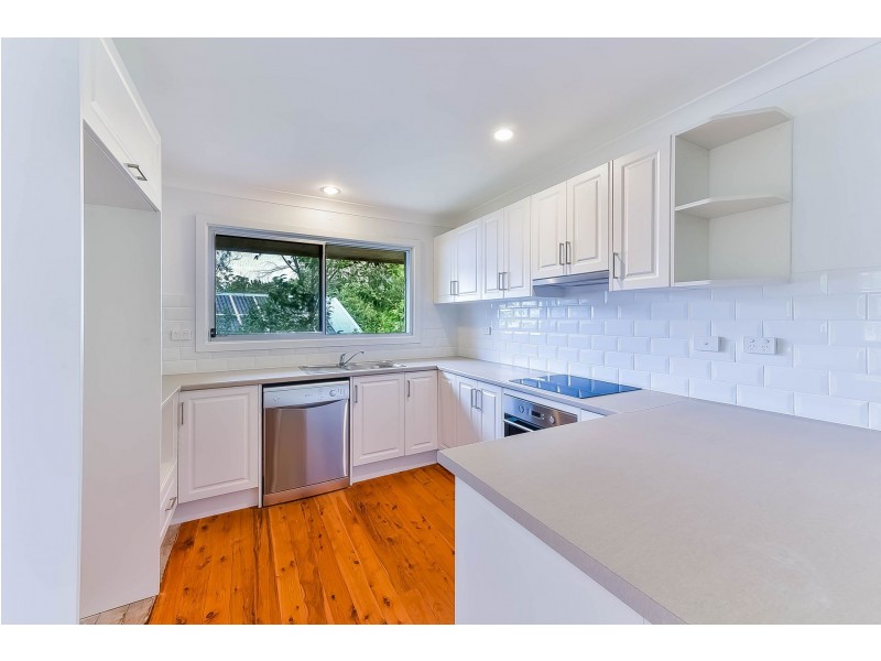 21 Picton Ave, Picton NSW 2571