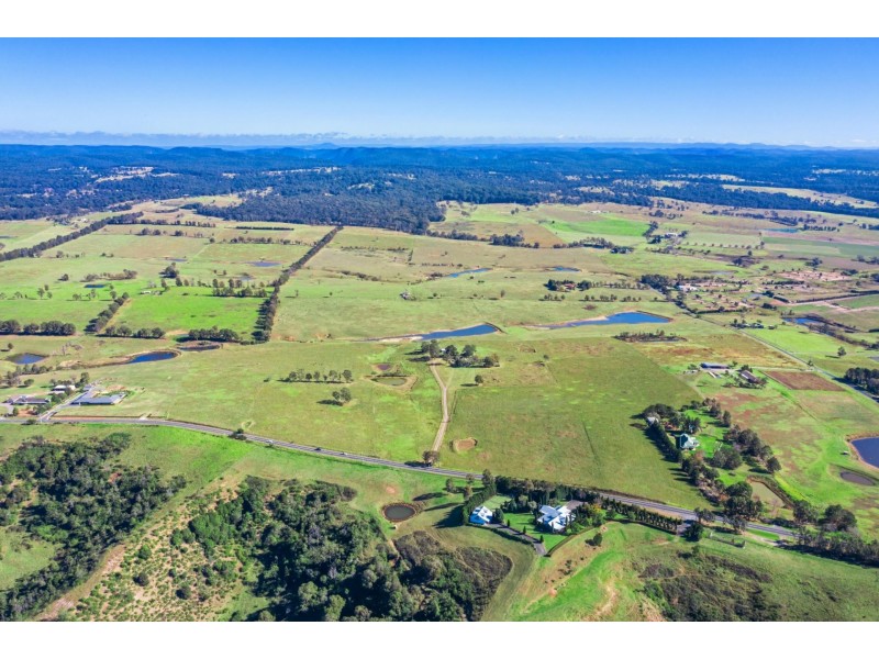 125 Montpelier Drive, The Oaks NSW 2570