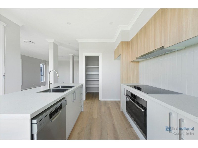 46 Dulcimere Street, Tahmoor NSW 2573