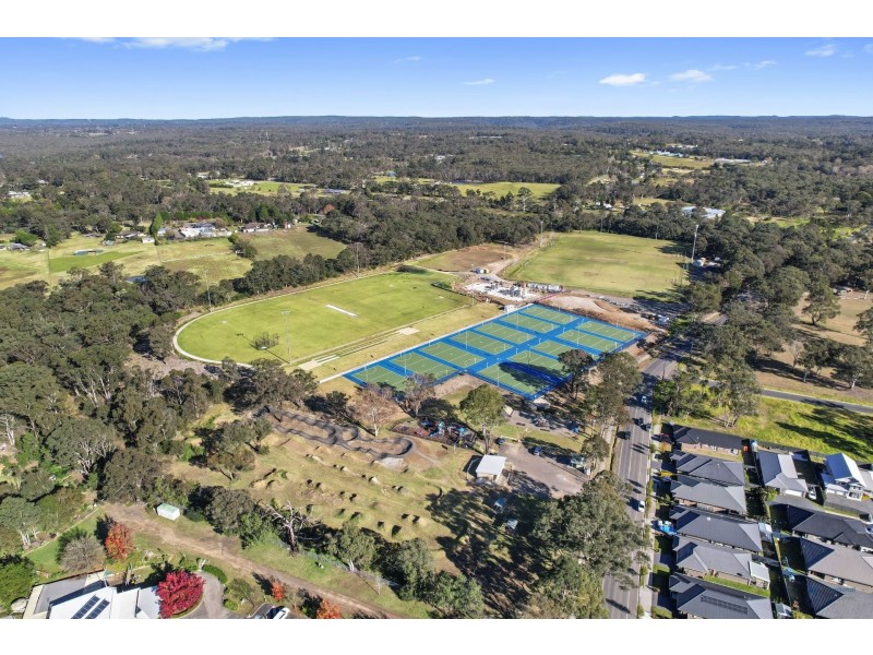 46 Dulcimere Street, Tahmoor NSW 2573