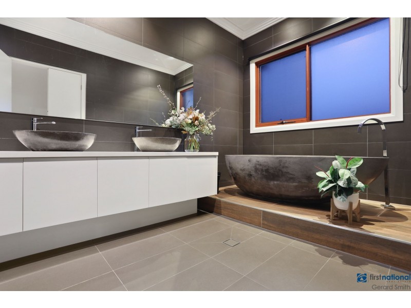 12 Sutton Crescent, Wilton NSW 2571