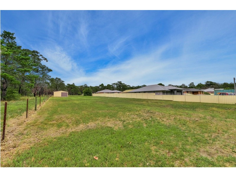 4 Close Street, Thirlmere NSW 2572