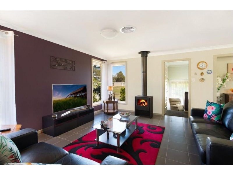 11 Bamburgh Place, Bundanoon NSW 2578