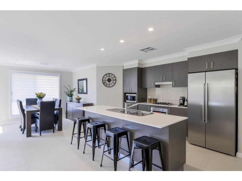 21B Remembrance Drive, Tahmoor NSW 2573