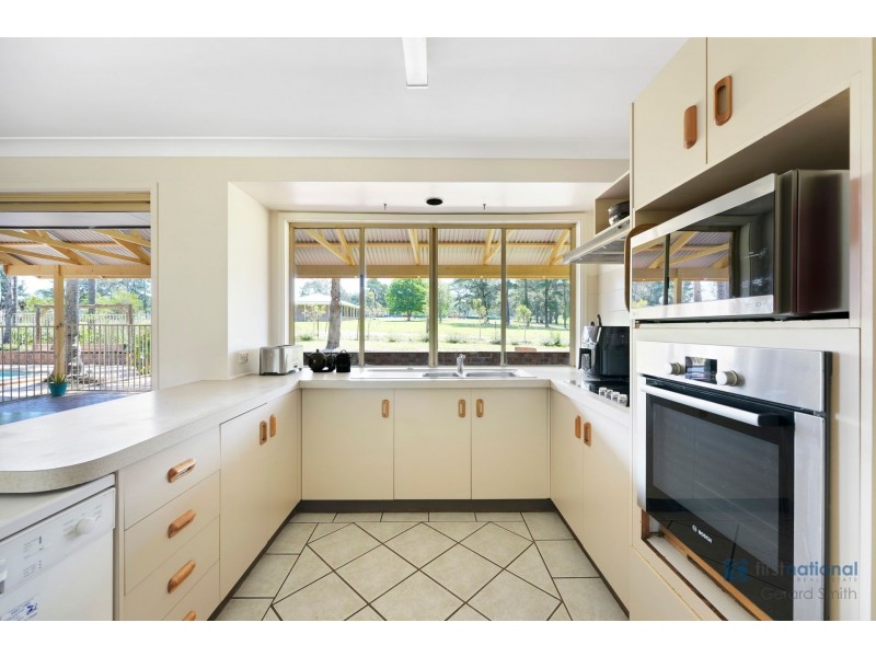 72 Shelleys Lane, Thirlmere NSW 2572