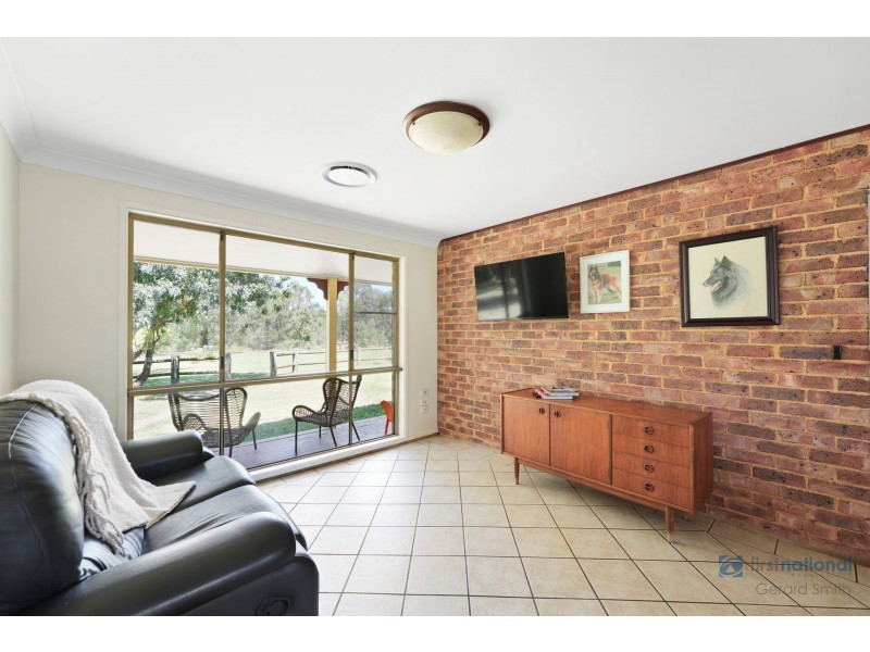 72 Shelleys Lane, Thirlmere NSW 2572