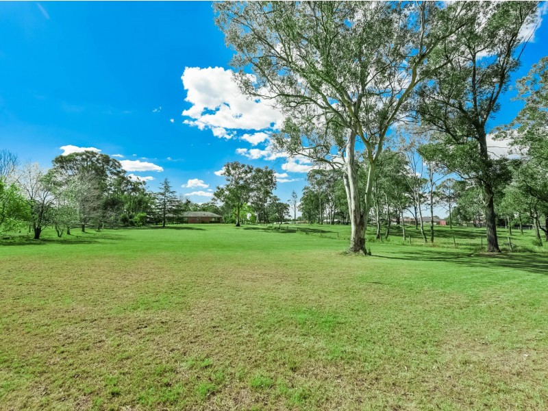 55 65 Bronzewing Street, Tahmoor NSW 2573