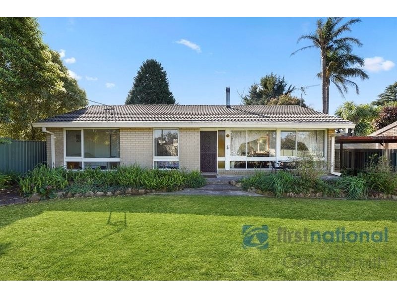 8 Stanley Street, Hill Top NSW 2575