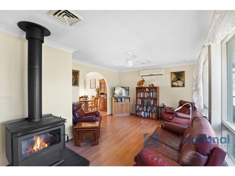 8 Stanley Street, Hill Top NSW 2575