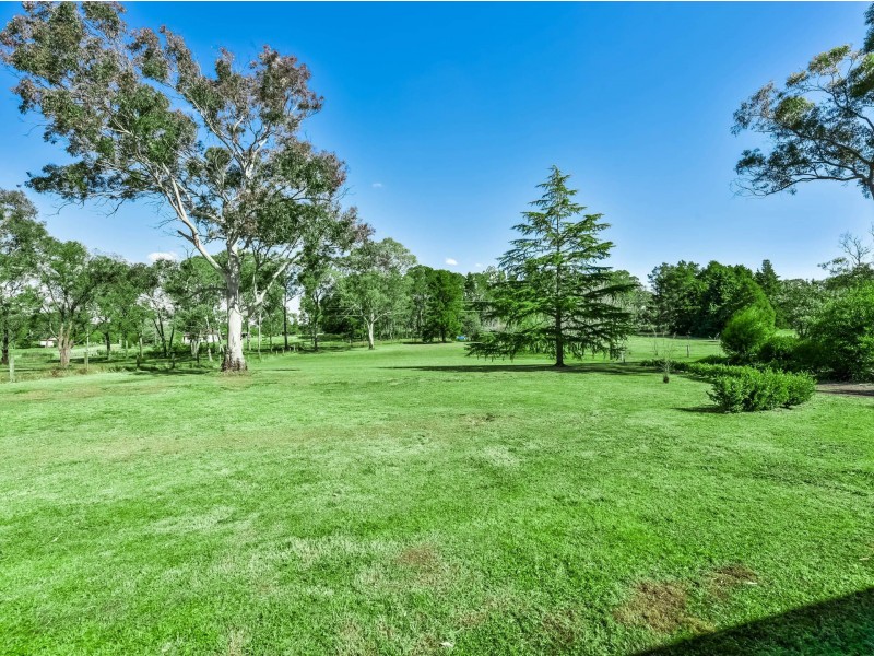 55 65 Bronzewing Street, Tahmoor NSW 2573