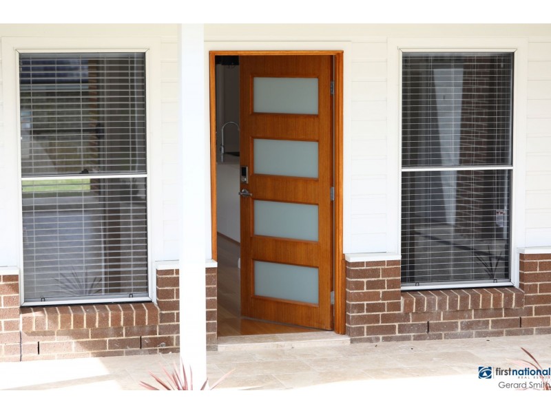 381A 381B Thirlmere Way, Thirlmere NSW 2572