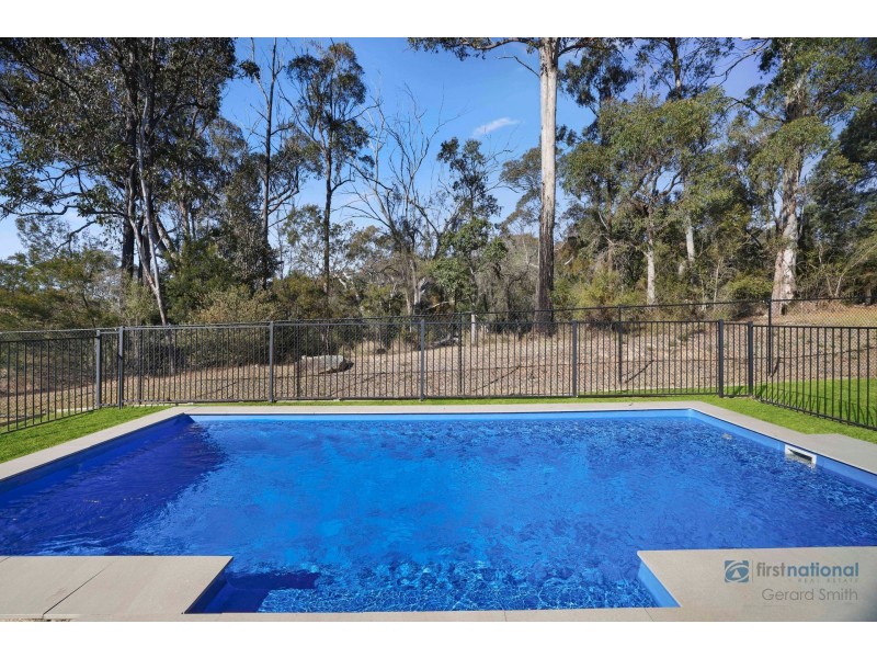 14 Blue Gum Place, Tahmoor NSW 2573