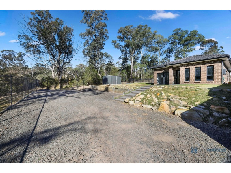 14 Blue Gum Place, Tahmoor NSW 2573