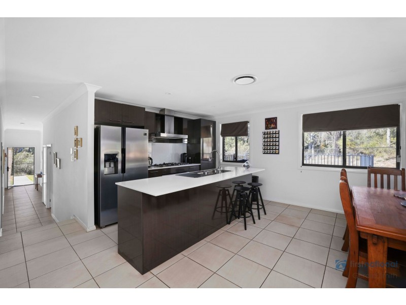 14 Blue Gum Place, Tahmoor NSW 2573