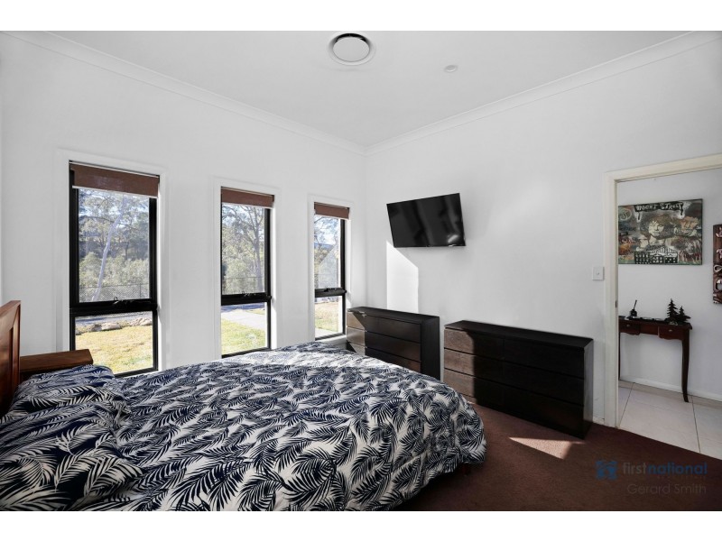 14 Blue Gum Place, Tahmoor NSW 2573