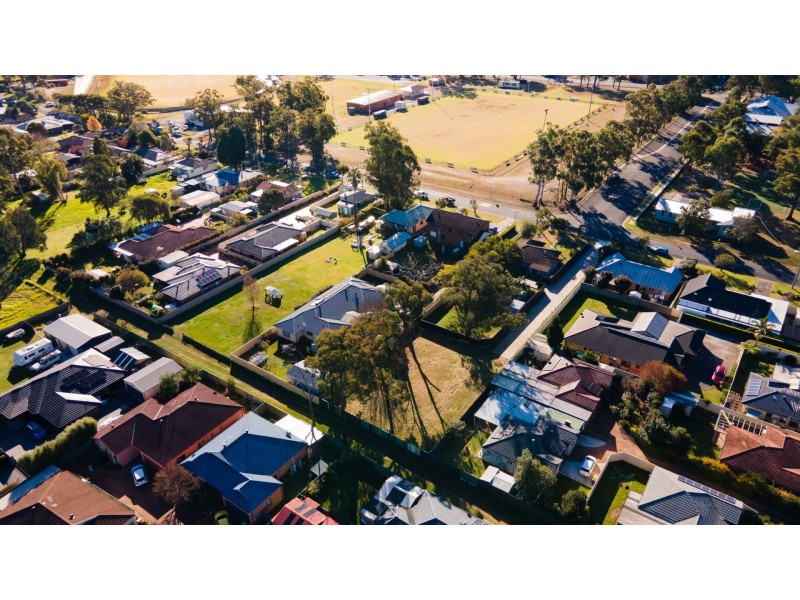 2 Mason Street, Thirlmere NSW 2572