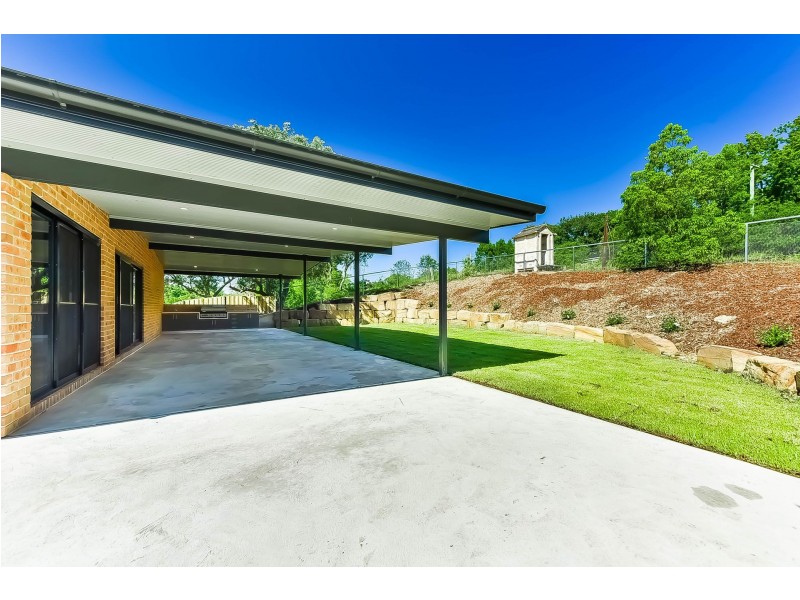 17 Picton Avenue, Picton NSW 2571