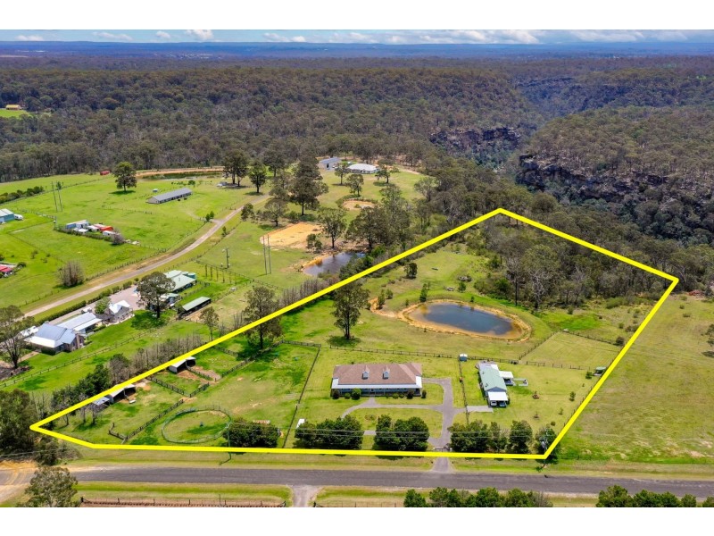 145 Lyrebird Road, Pheasants Nest NSW 2574