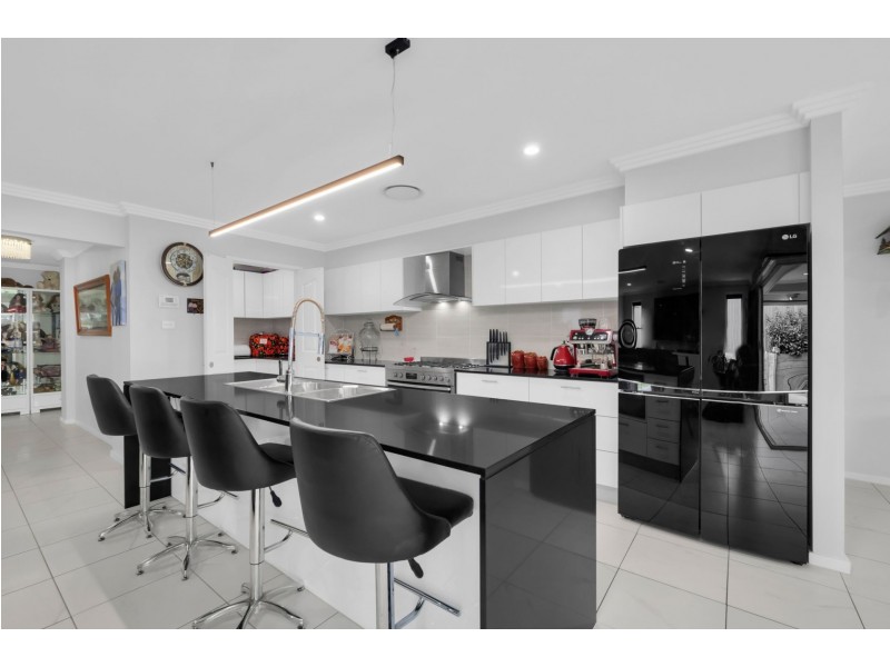 12 Highland Crescent, Thirlmere NSW 2572