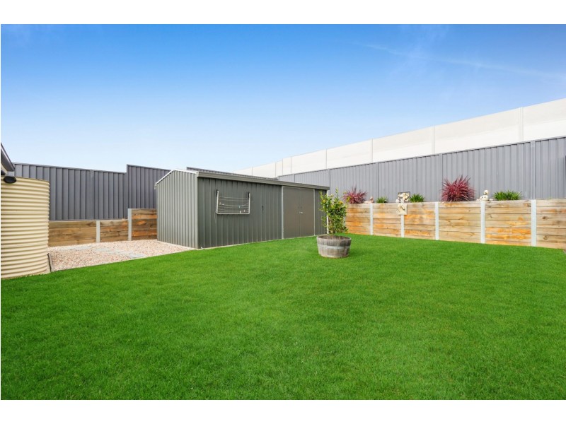 12 Highland Crescent, Thirlmere NSW 2572