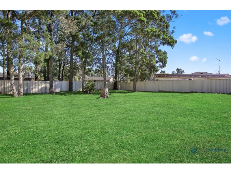 13 Courtland Avenue, Tahmoor NSW 2573