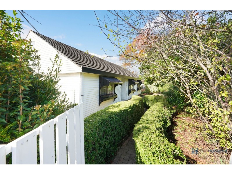 20 Picton Avenue, Picton NSW 2571