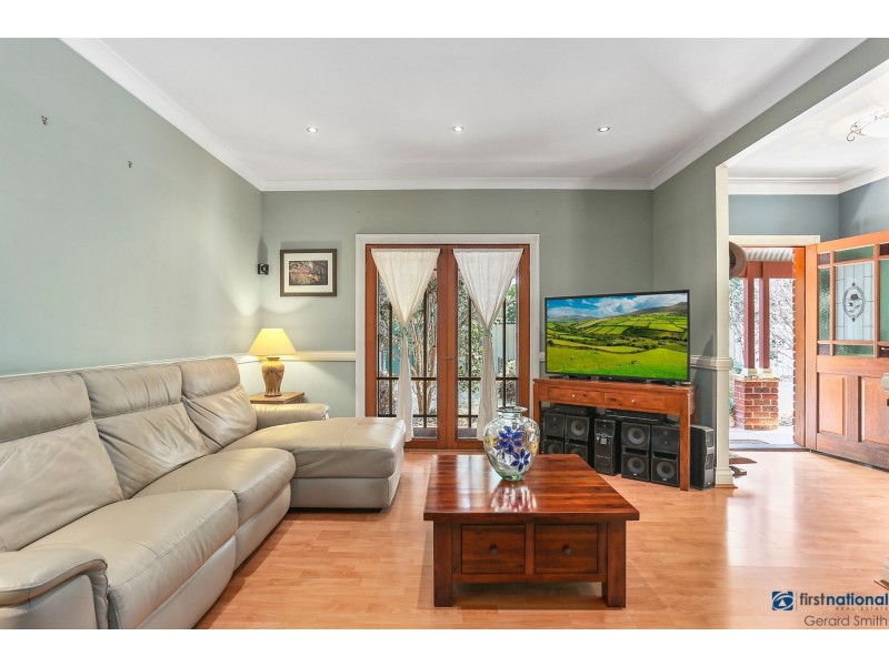 17b Fraser Street, Tahmoor NSW 2573