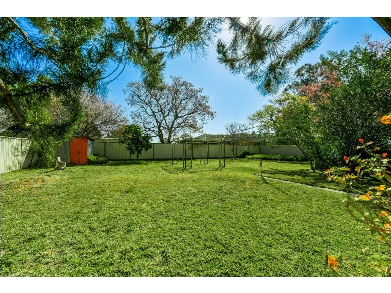 25 Castlereagh Street, Tahmoor NSW 2573