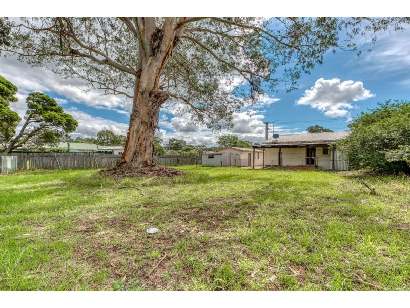 4 Emmett Street, Tahmoor NSW 2573