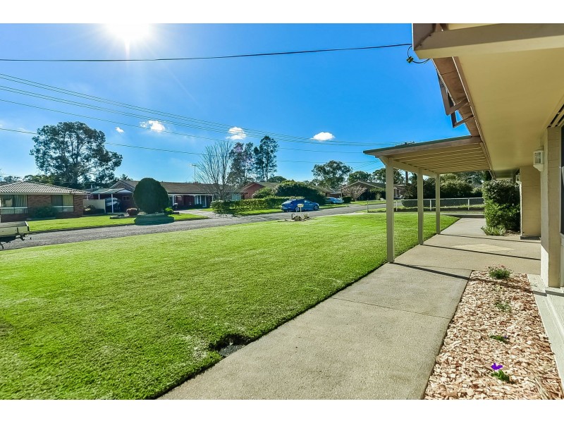 7 Bingarra Place, Bargo NSW 2574