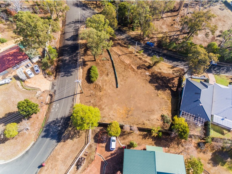 25 Myrtle Creek Avenue, Tahmoor NSW 2573
