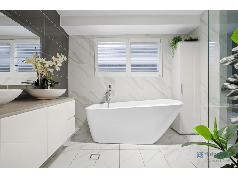 2a Myrtle Creek Avenue, Tahmoor NSW 2573