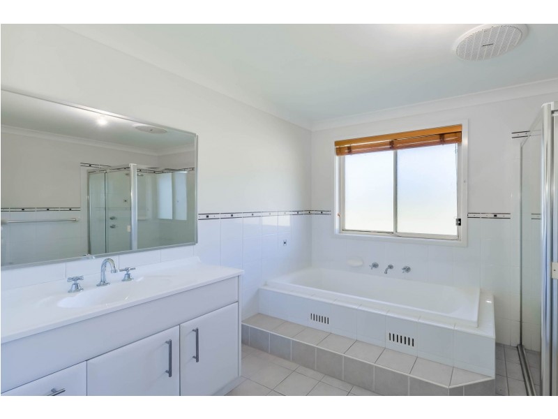35 Albert Kench Place, Buxton NSW 2571