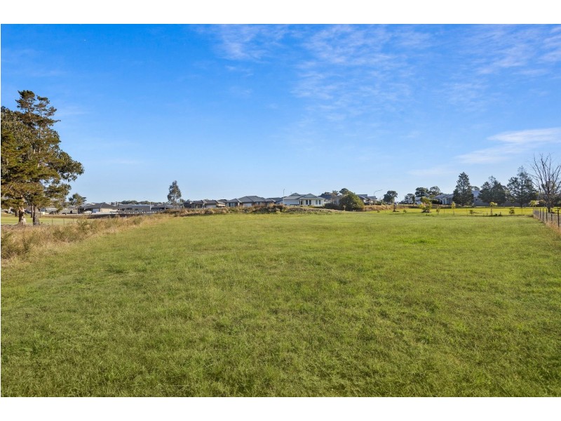 75 Rita Street, Thirlmere NSW 2572