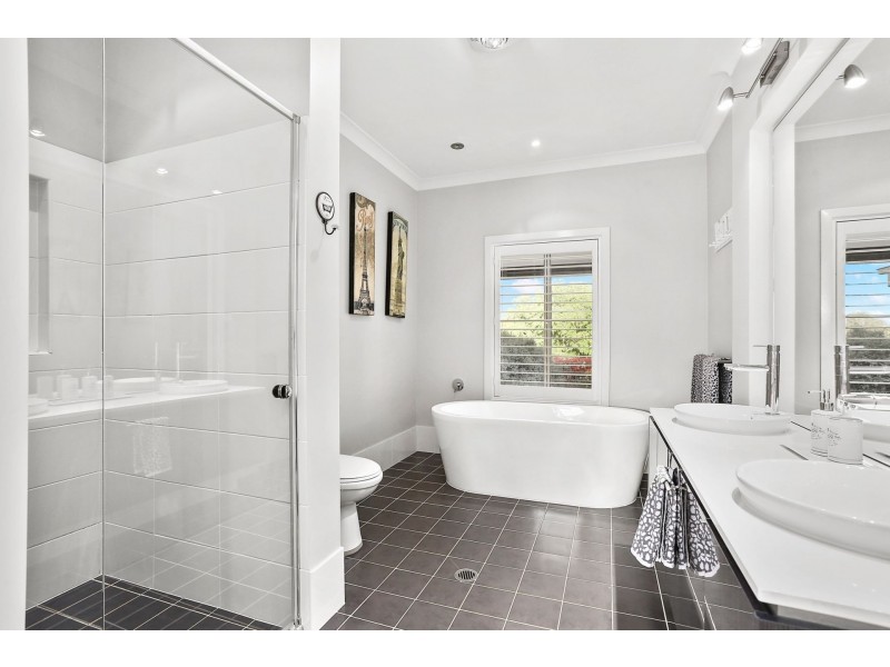 15 Fairway Drive, Wilton NSW 2571