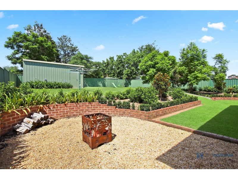 26 Mason Street, Thirlmere NSW 2572