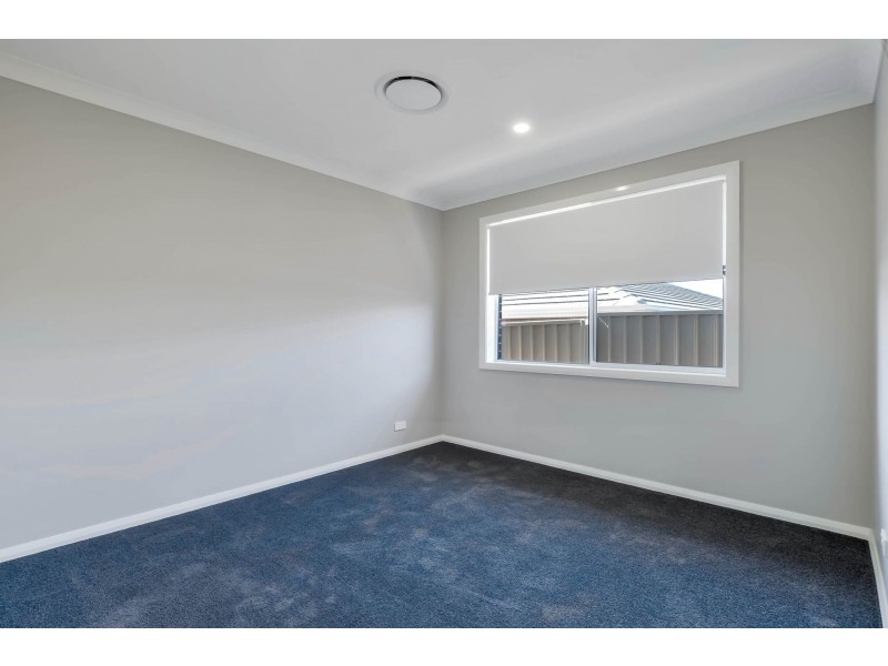 13 Mimosa Place, Braemar NSW 2575