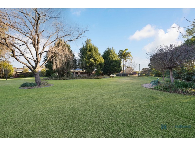 15 Lloyds Way, Bargo NSW 2574